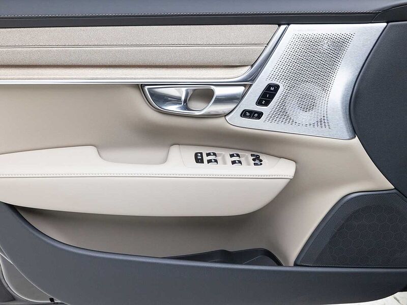 Volvo  Ultra, B5 마일드 하이브리드, 가솔린, 브라이트