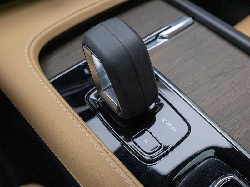 Volvo Pro, B5 AWD mild hybrid