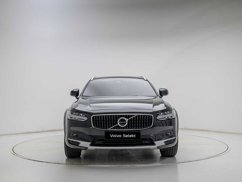 Volvo Pro, B5 AWD mild hybrid