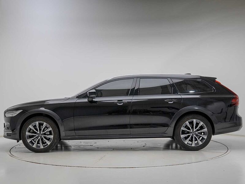 Volvo Pro, B5 AWD mild hybrid
