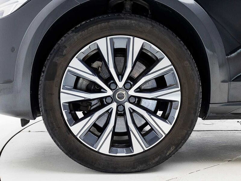Volvo Pro, B5 AWD mild hybrid