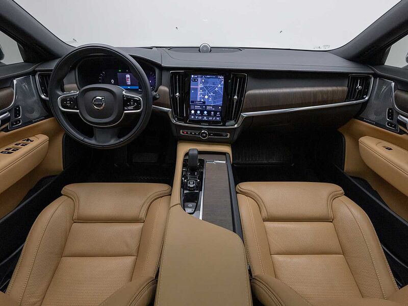 Volvo Pro, B5 AWD mild hybrid