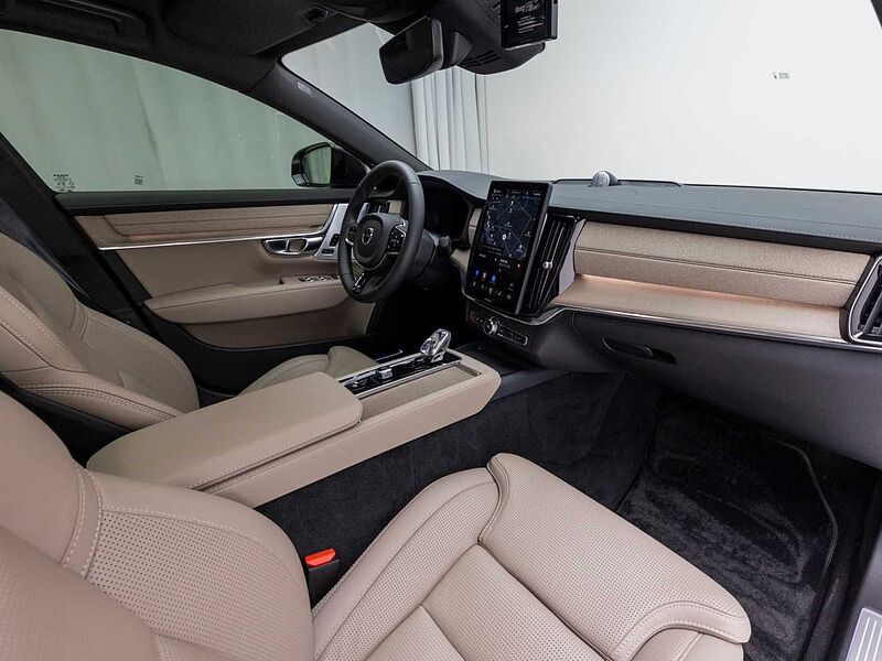 Volvo  Ultra, B5 마일드 하이브리드, 가솔린, 다크