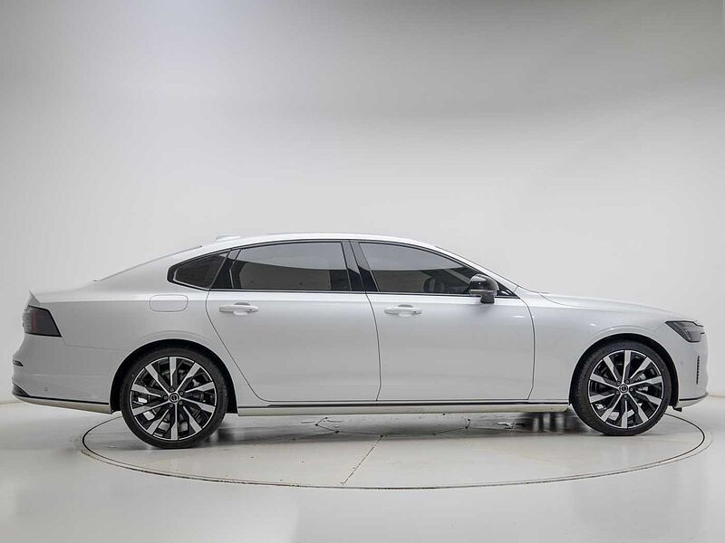 Volvo  Ultra, B5 마일드 하이브리드, 가솔린, 다크