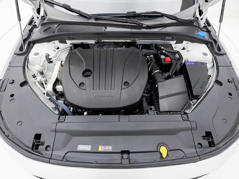 Volvo  Ultra, B5 마일드 하이브리드, 가솔린, 다크