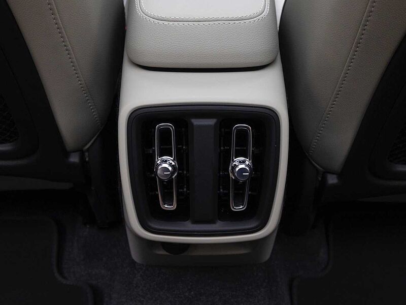 Volvo  Ultra, B4 AWD 마일드 하이브리드, 가솔린, 브라이트