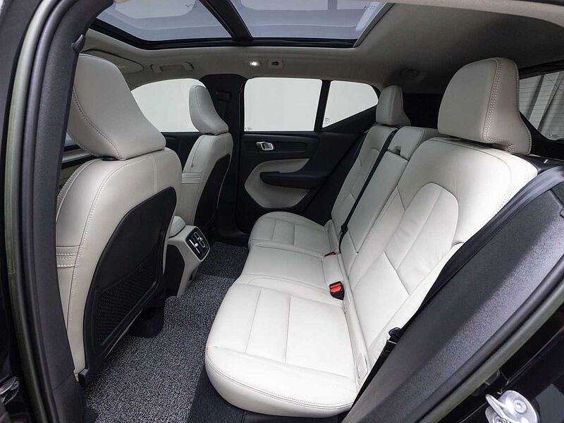 Volvo Ultimate, B4 AWD mild hybrid, 가솔린, Bright