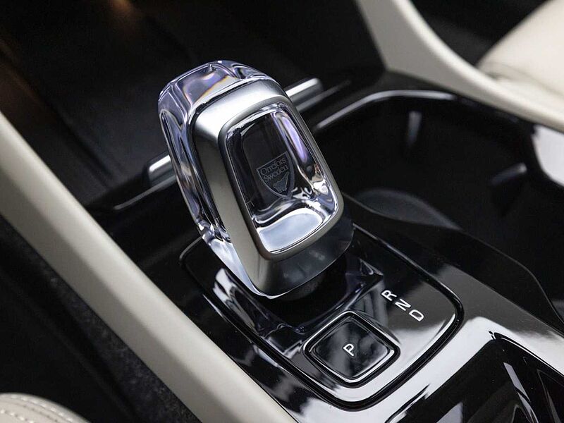 Volvo Ultimate, B4 AWD mild hybrid, 가솔린, Bright