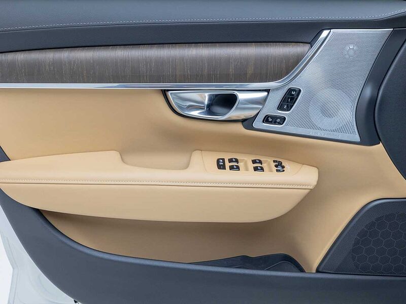 Volvo  Ultra, B5 AWD 마일드 하이브리드, 가솔린, 브라이트
