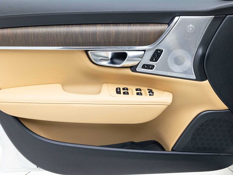 Volvo Ultra, B5 AWD 마일드 하이브리드, 가솔린, 브라이트