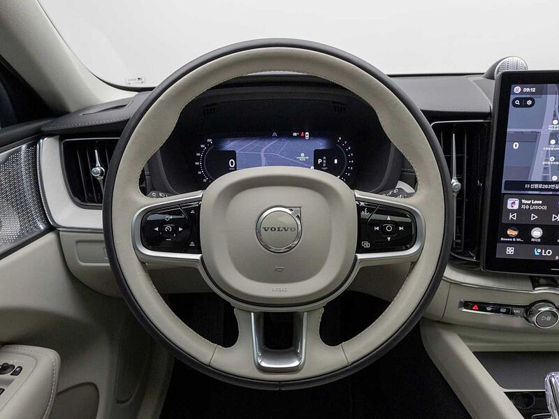 Volvo  Ultra, B5 AWD 마일드 하이브리드, 가솔린, 다크
