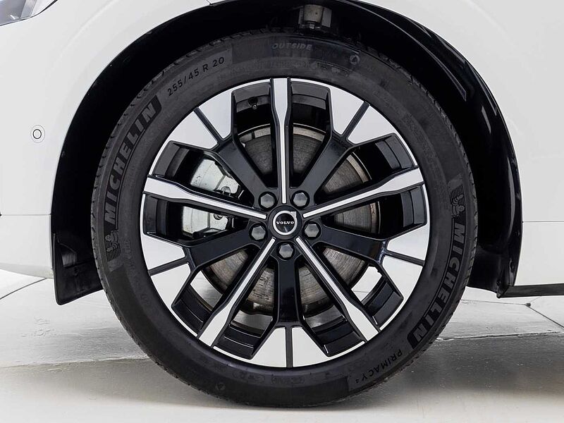 Volvo  Ultra, B5 AWD 마일드 하이브리드, 가솔린, 다크