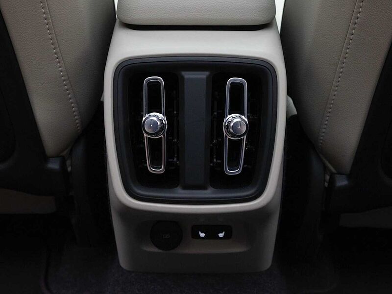 Volvo  Ultra, B4 AWD 마일드 하이브리드, 가솔린, 브라이트