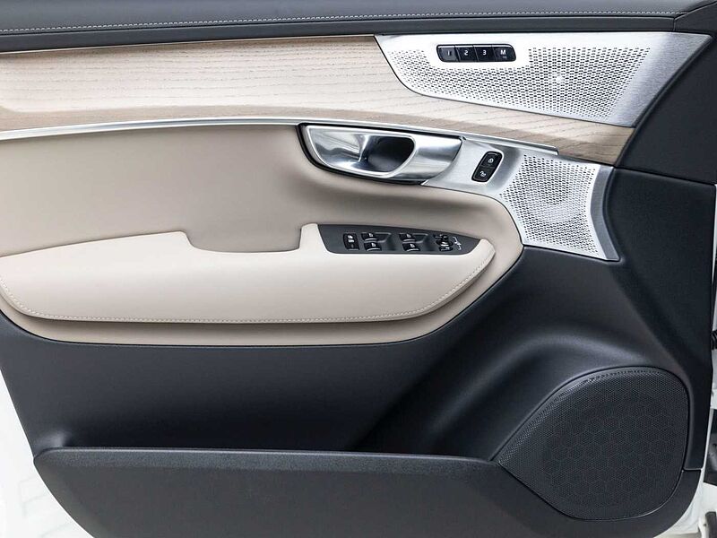 Volvo  Ultra, B6 AWD 마일드 하이브리드, 가솔린, 다크, 7 좌석