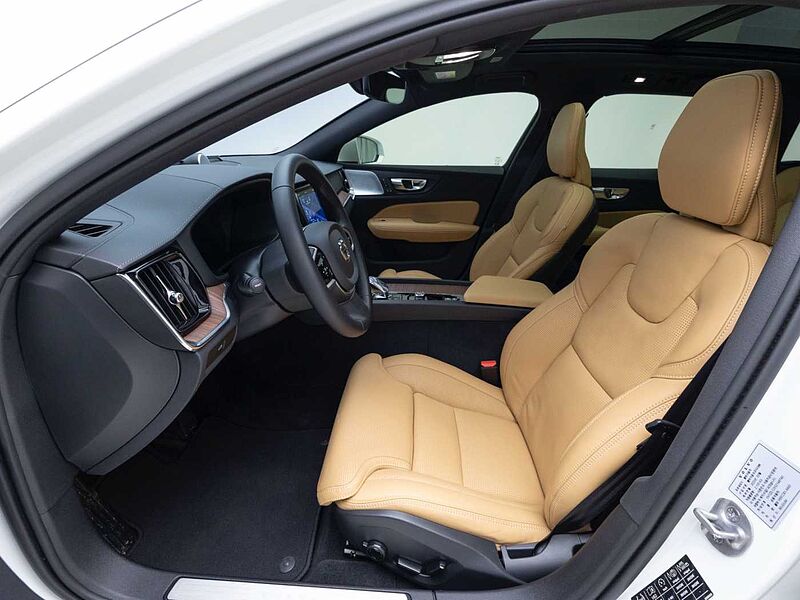 Volvo Ultra, B5 AWD 마일드 하이브리드, 가솔린, 브라이트