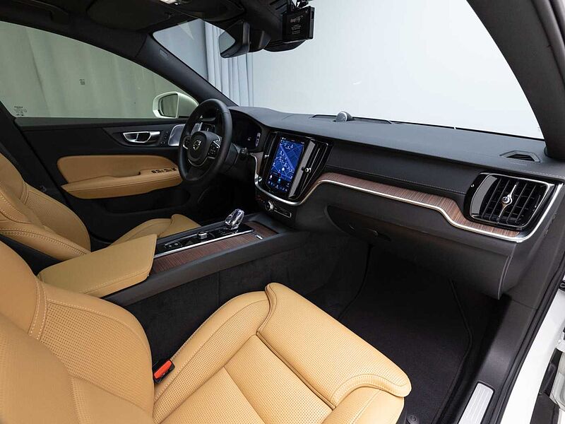 Volvo Ultra, B5 AWD 마일드 하이브리드, 가솔린, 브라이트