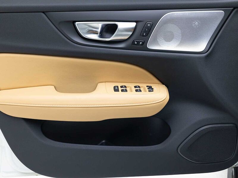 Volvo Ultra, B5 AWD 마일드 하이브리드, 가솔린, 브라이트