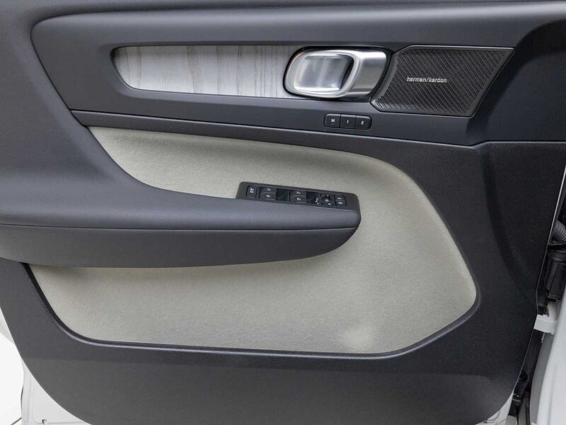 Volvo  Ultra, B4 AWD 마일드 하이브리드, 가솔린, 브라이트