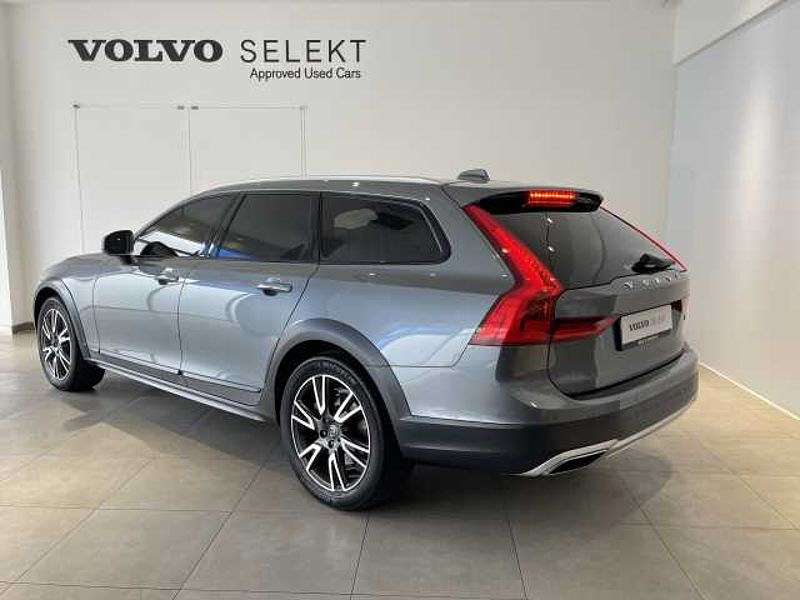 Volvo  Cross Country Pro, T5 AWD
