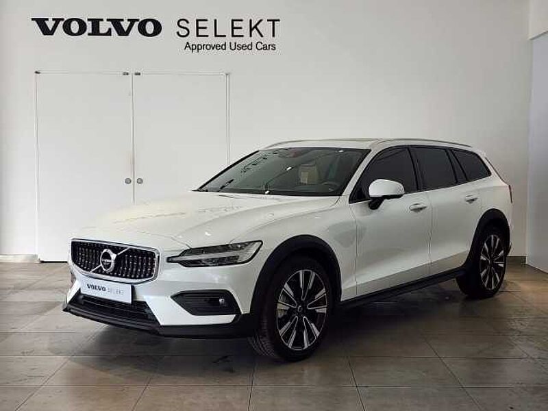 Volvo  Cross Country B5 AWD 프로