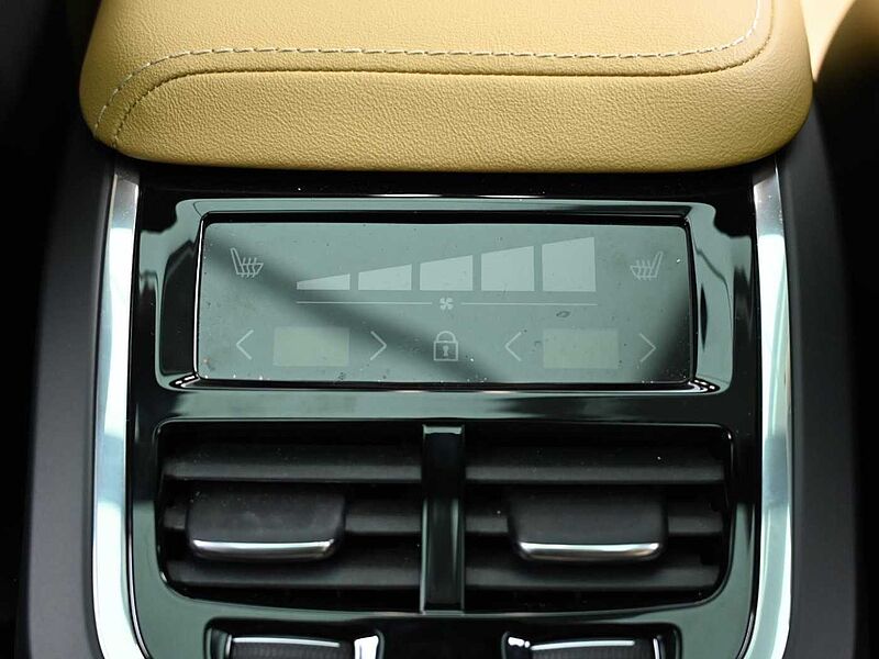 Volvo  Ultimate, B5 AWD 마일드 하이브리드, 가솔린, 브라이트