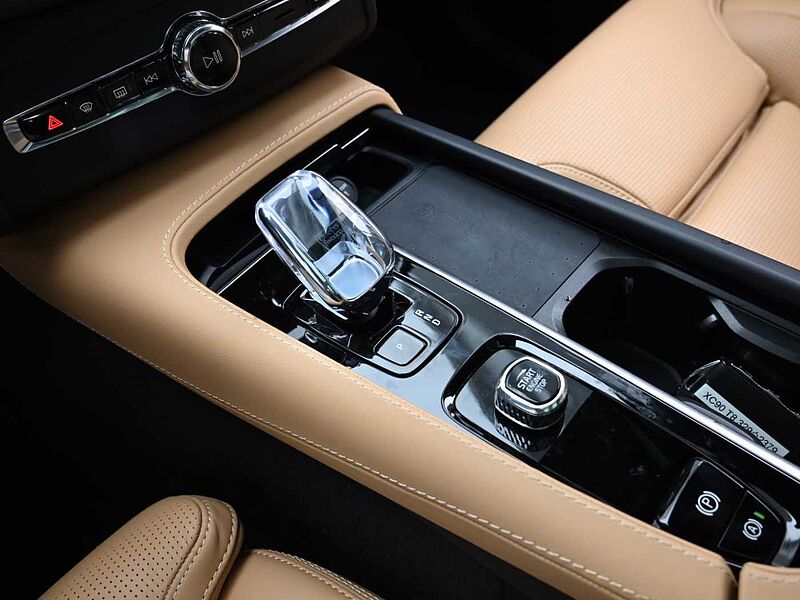 Volvo  Recharge Ultimate, T8 AWD 플러그-인 하이브리드, 전기/가솔린, 브라이트, 7 좌석