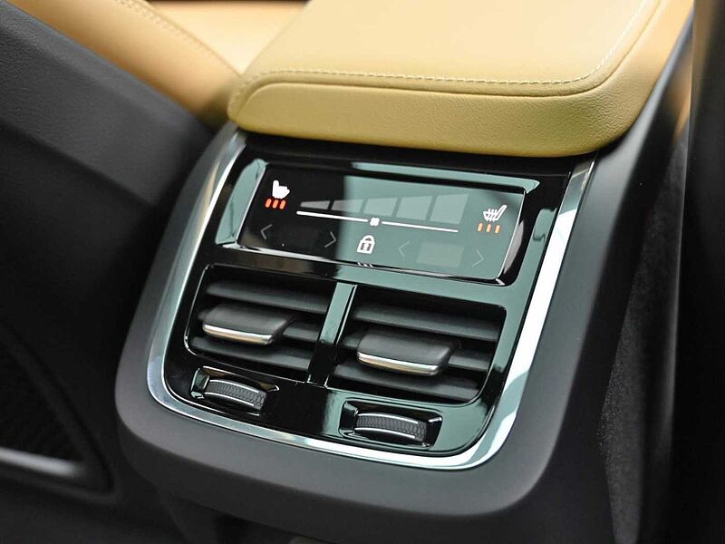 Volvo  Ultimate, B5 AWD 마일드 하이브리드, 가솔린, 브라이트