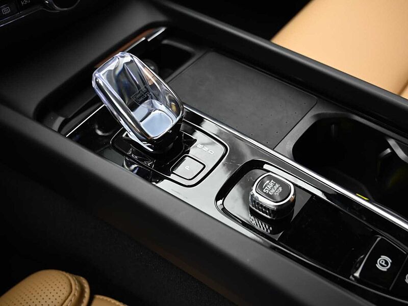 Volvo  Ultimate, B5 AWD 마일드 하이브리드, 가솔린, 브라이트