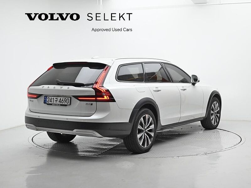 Volvo  Ultimate, B5 AWD 마일드 하이브리드, 가솔린, 브라이트