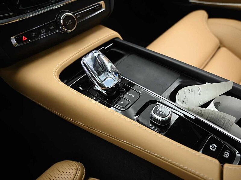 Volvo  Ultimate, B5 AWD 마일드 하이브리드, 가솔린, 브라이트