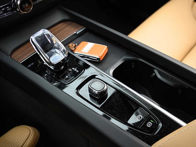 Volvo  Ultimate, B5 AWD 마일드 하이브리드, 가솔린, 브라이트