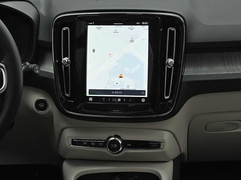 Volvo  Ultimate, B4 AWD 마일드 하이브리드, 가솔린, 브라이트
