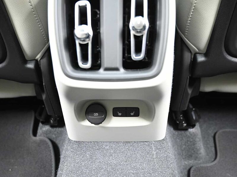 Volvo  Ultimate, B4 AWD 마일드 하이브리드, 가솔린, 브라이트