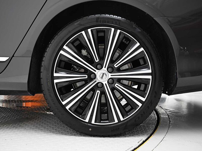 Volvo  Ultimate, B5 mild hybrid, 가솔린, Bright