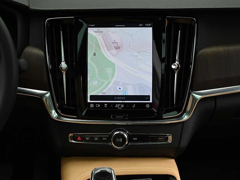 Volvo  Ultimate, B5 mild hybrid, 가솔린, Bright