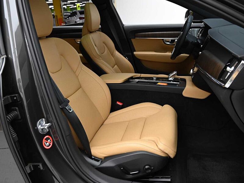 Volvo  Ultimate, B5 mild hybrid, 가솔린, Bright