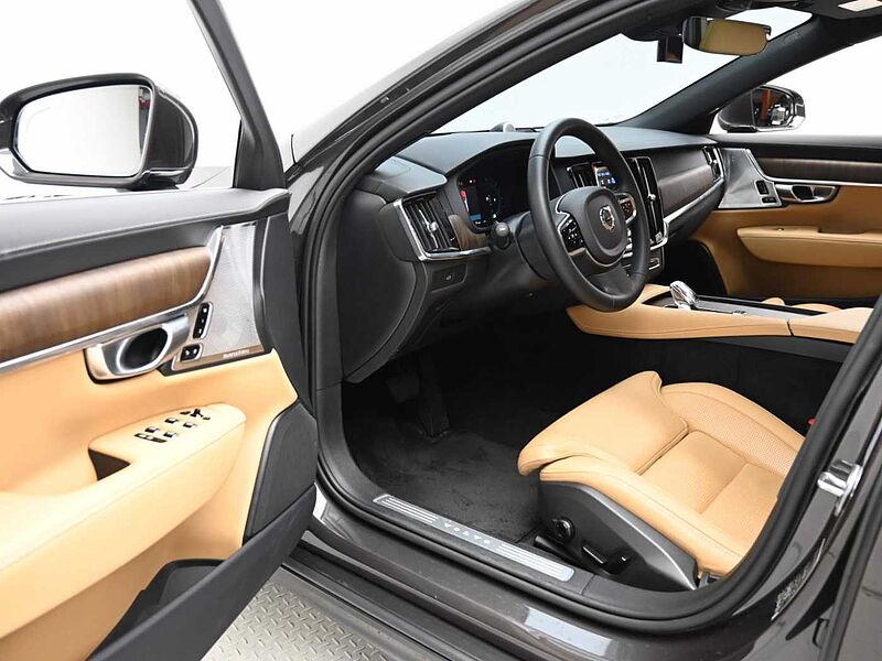 Volvo  Ultimate, B5 mild hybrid, 가솔린, Bright