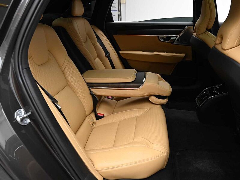 Volvo  Ultimate, B5 mild hybrid, 가솔린, Bright