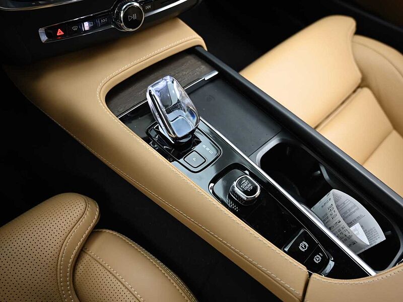 Volvo  Ultimate, B5 AWD 마일드 하이브리드, 가솔린, 브라이트