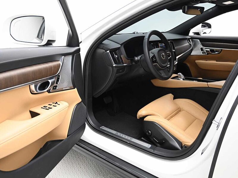 Volvo  Ultimate, B5 AWD 마일드 하이브리드, 가솔린, 브라이트