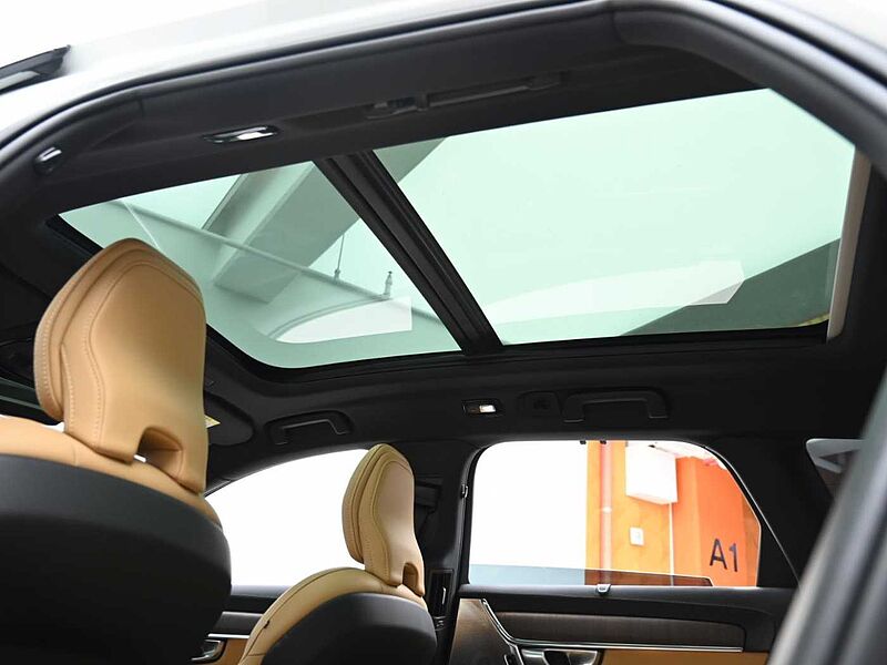 Volvo  Ultimate, B5 AWD 마일드 하이브리드, 가솔린, 브라이트