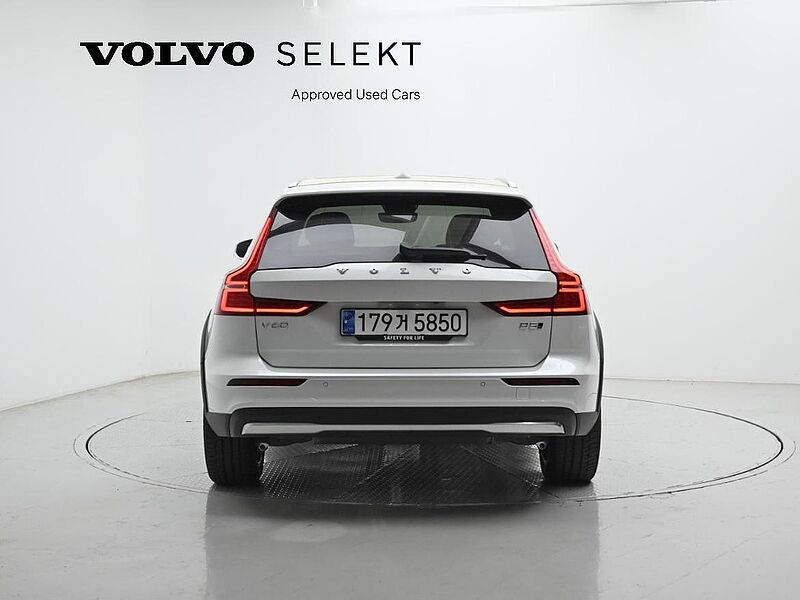 Volvo  Ultimate, B5 AWD 마일드 하이브리드, 가솔린, 브라이트