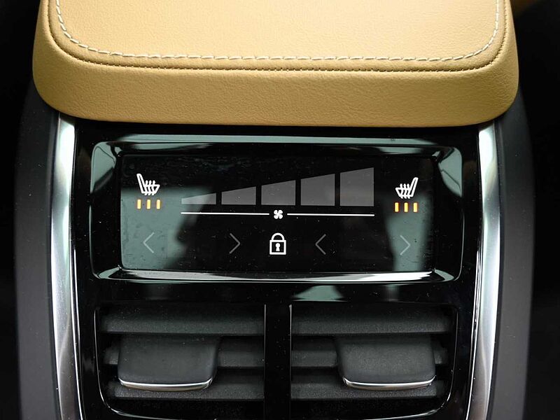 Volvo Recharge Ultimate, T8 AWD 플러그-인 하이브리드, 전기/가솔린, 브라이트, 7 좌석