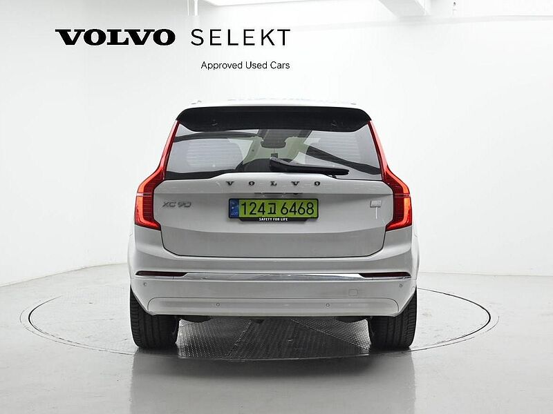 Volvo  Recharge Ultimate, T8 AWD 플러그-인 하이브리드, 전기/가솔린, 브라이트, 7 좌석