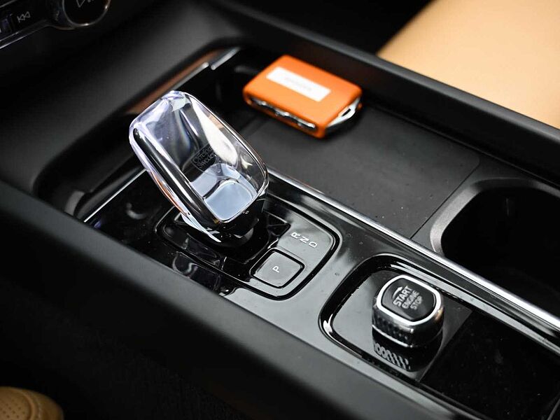 Volvo  Ultimate, B6 AWD 마일드 하이브리드, 가솔린, 브라이트