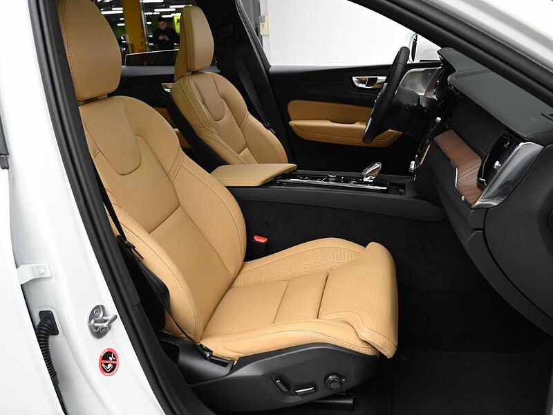 Volvo Ultra, B5 AWD 마일드 하이브리드, 가솔린, 브라이트