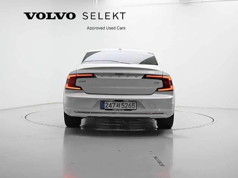 Volvo Ultimate, B5 마일드 하이브리드, 가솔린, 브라이트