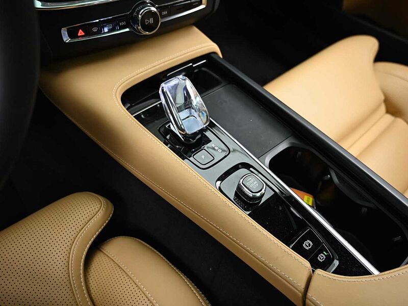 Volvo Ultimate, B5 마일드 하이브리드, 가솔린, 브라이트