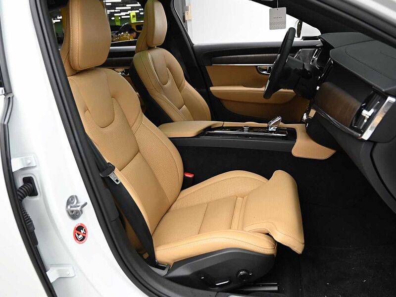 Volvo Ultimate, B5 마일드 하이브리드, 가솔린, 브라이트