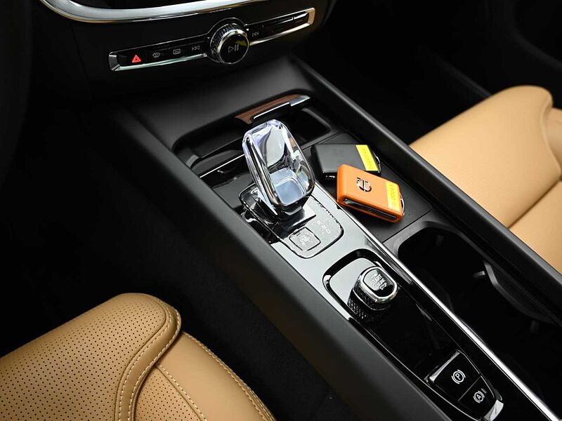 Volvo  Ultimate, B5 AWD 마일드 하이브리드, 가솔린, 브라이트